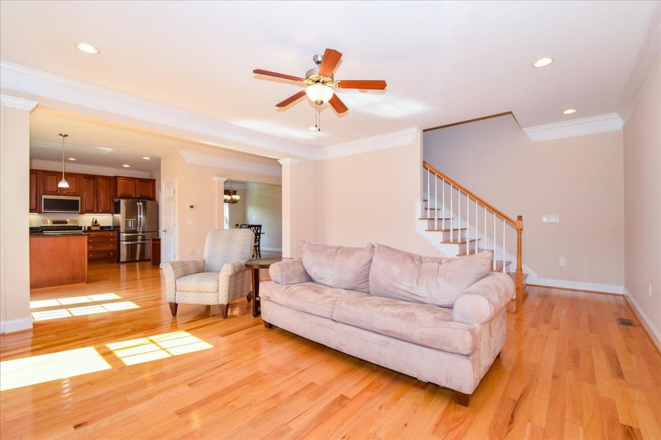 300 Roudabush Dr NW, photo 5 of 38