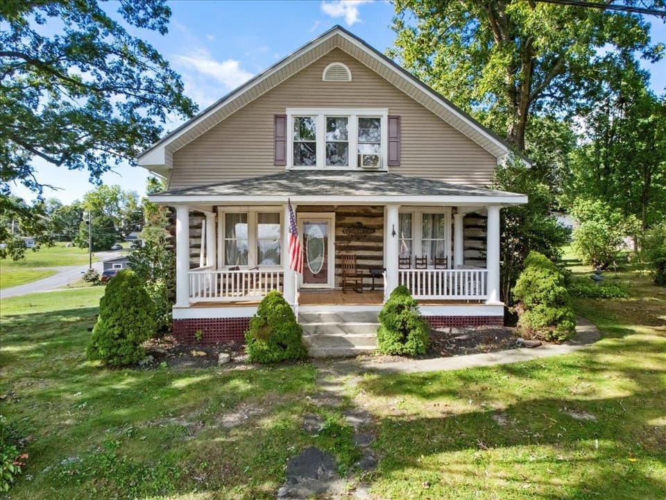 510 Ellett Road NE, photo 2 of 40