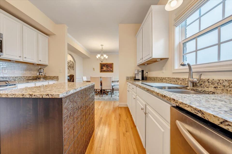 1585 Diana Drive, photo 15 of 38