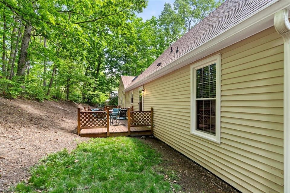 1290 Sherwood Drive, photo 37 of 40