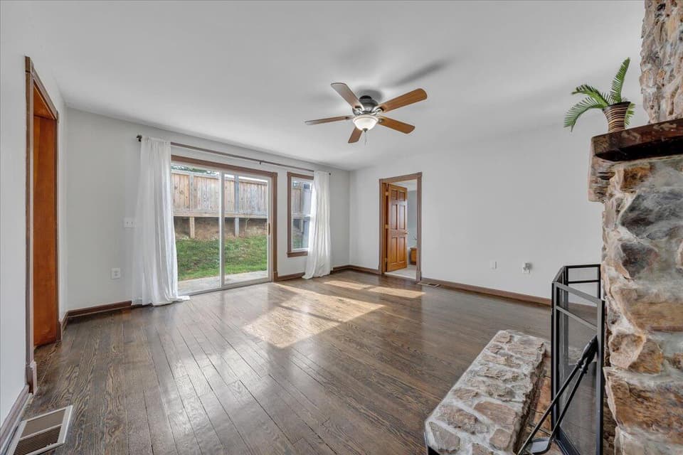 3624 Dairy Road, photo 18 of 38