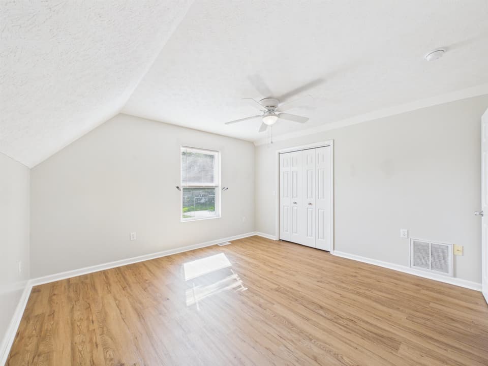 100 Cullen Court, photo 32 of 40