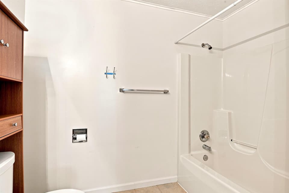 111 Hagan Street NE, photo 30 of 40