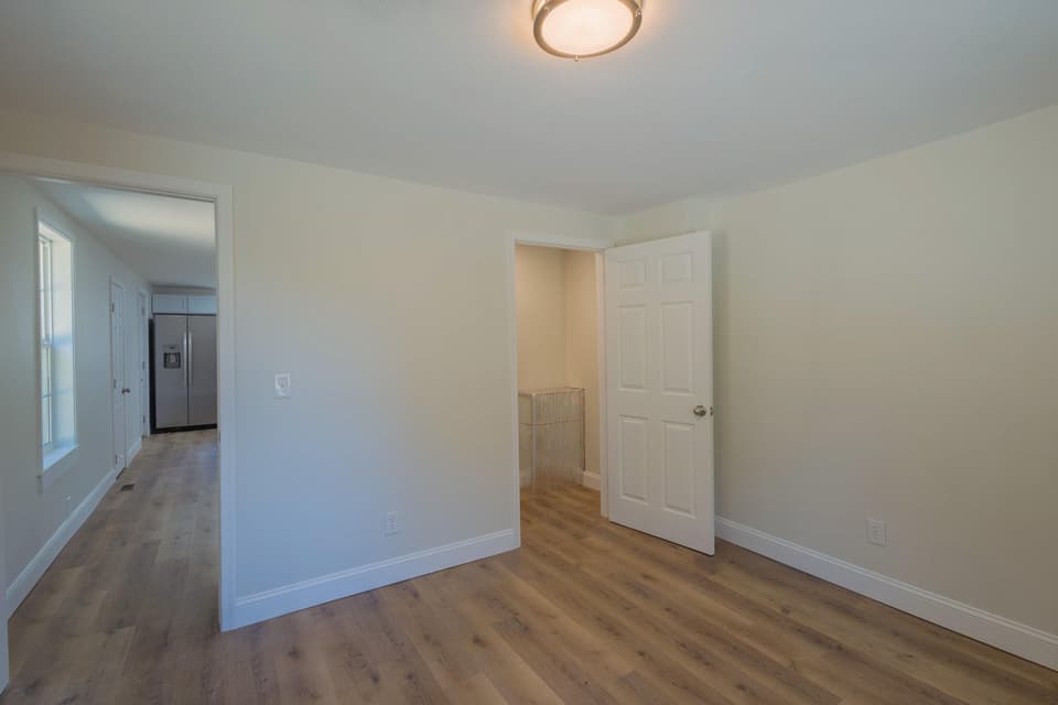 630 School Lane, photo 20 of 33