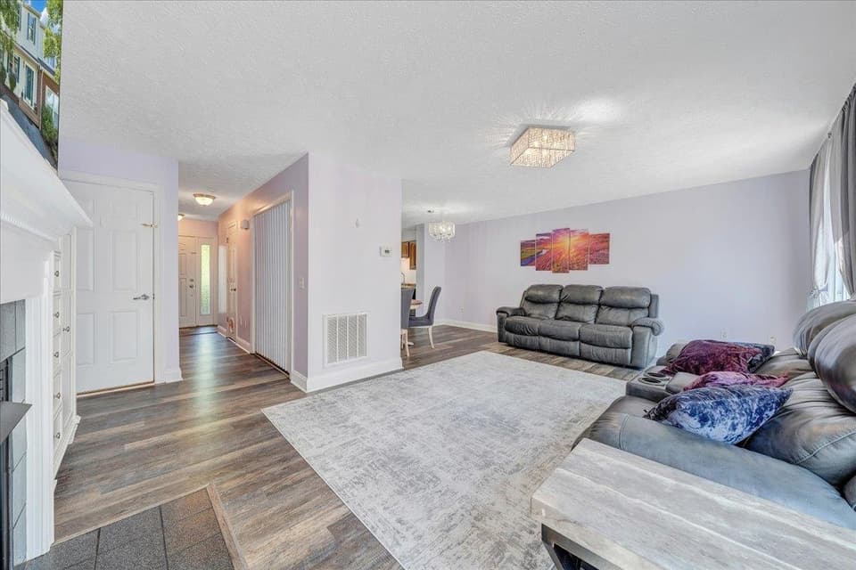 1165 Oak Tree Boulevard NW, photo 4 of 40