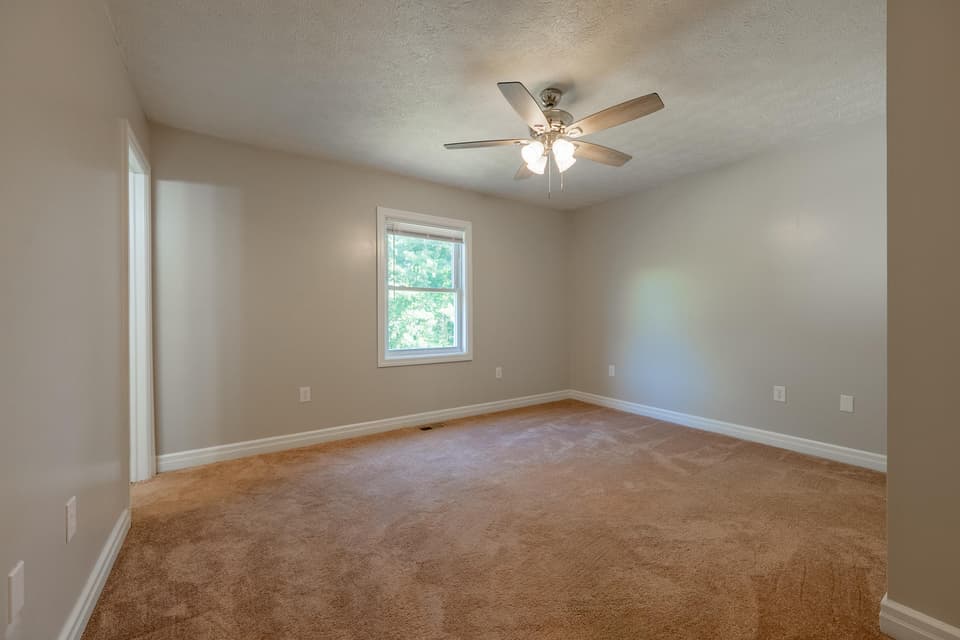 375 Warren Street, photo 24 of 40