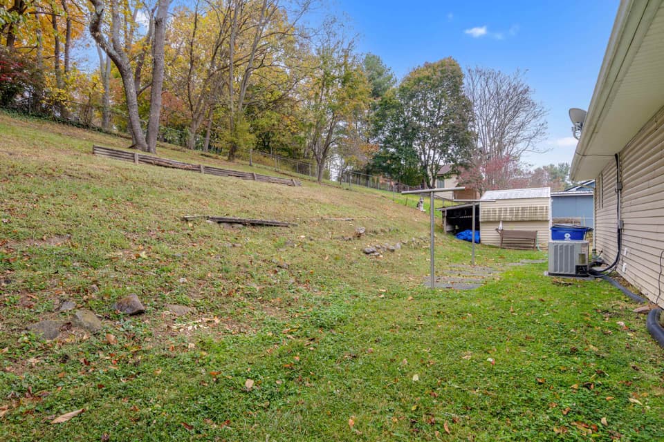 460 Chrisman Street, photo 27 of 30
