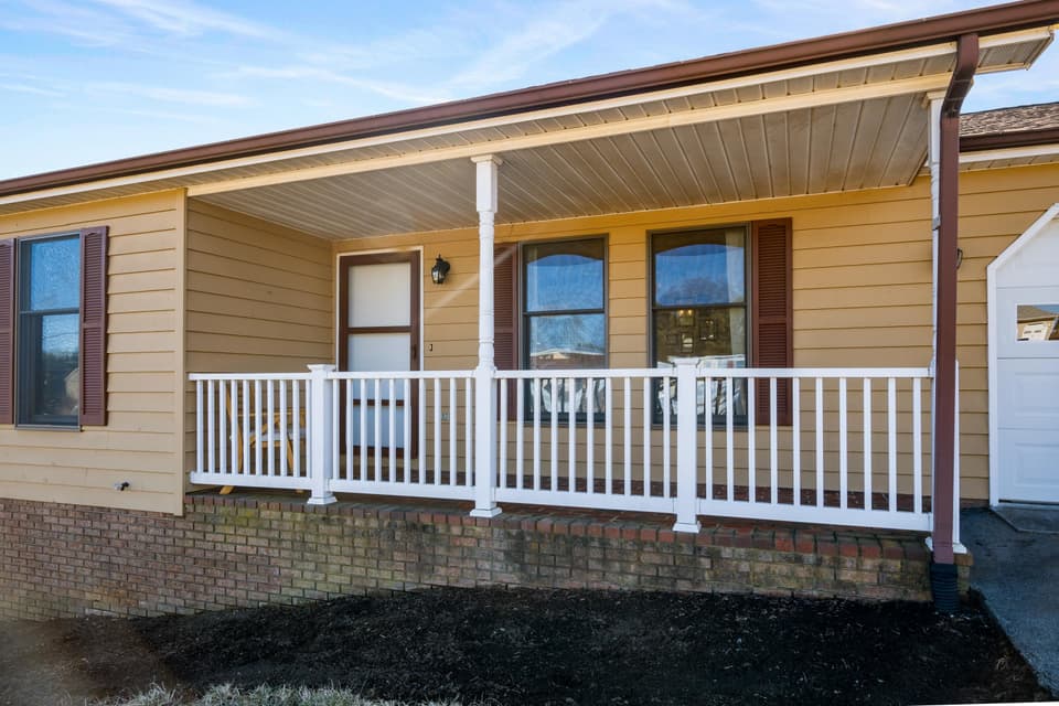 15 Massie Drive NW, photo 8 of 40