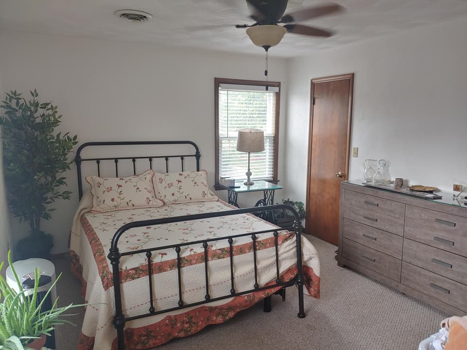 3875 Roanoke St, photo 21 of 40