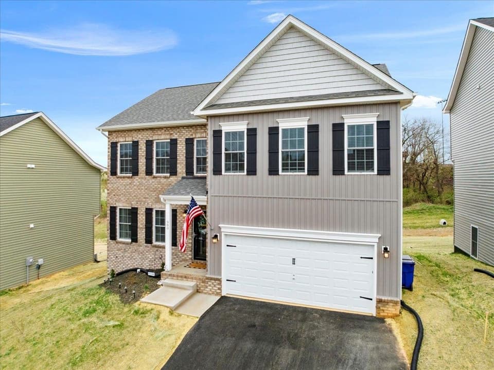 980 Holland Loop NW, photo 5 of 40