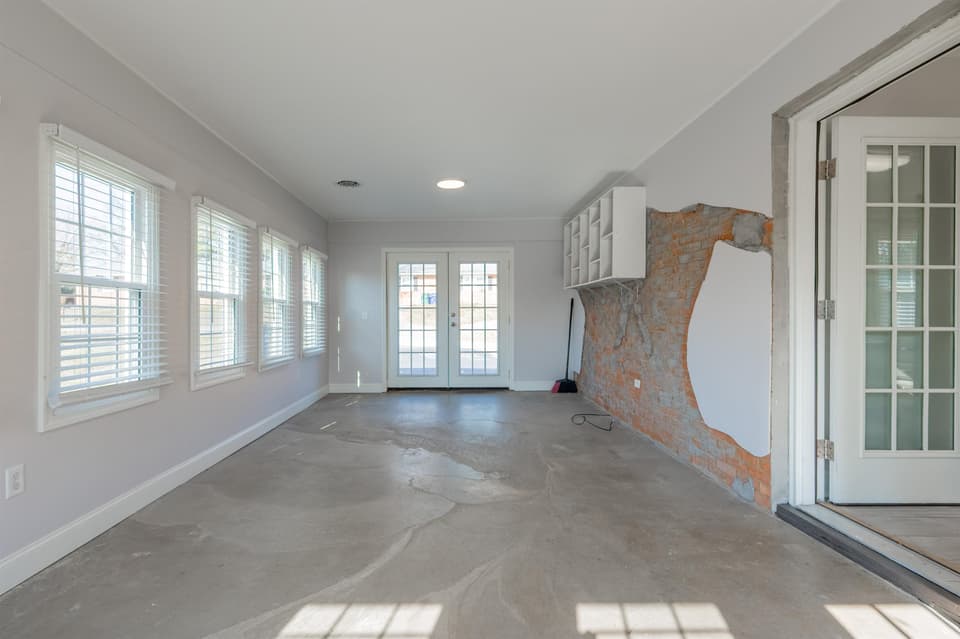 230 Montgomery Street NE, photo 21 of 40