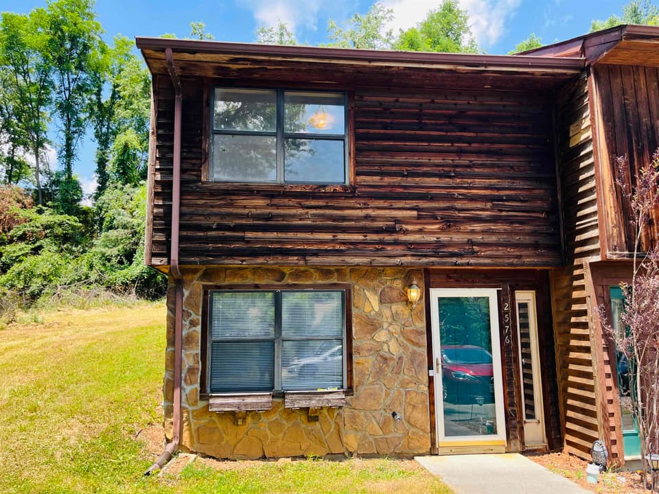 2576 Townhouse Street, Christiansburg, VA