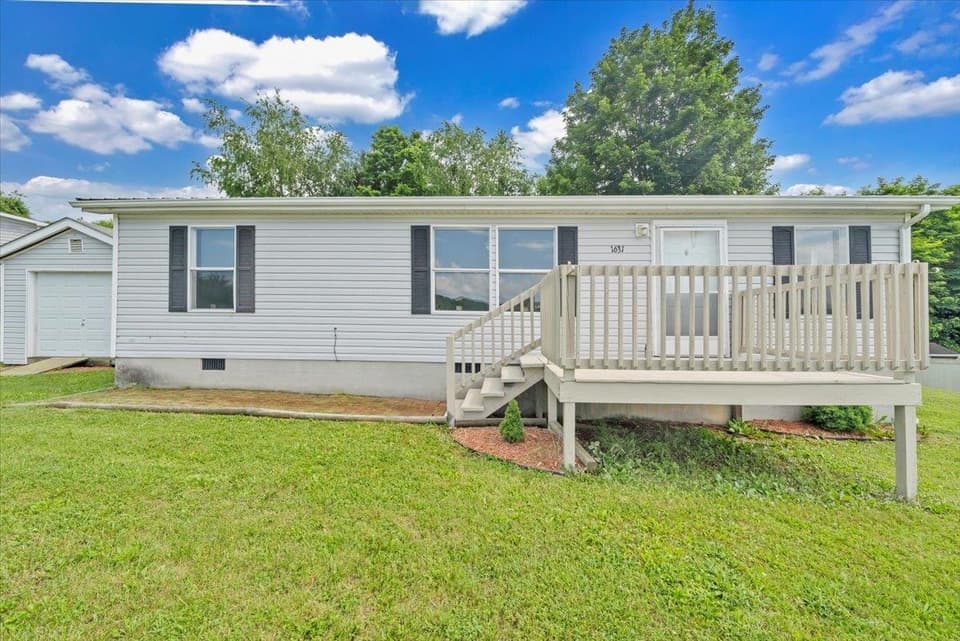 1631 Blue Spruce Drive, photo 31 of 33