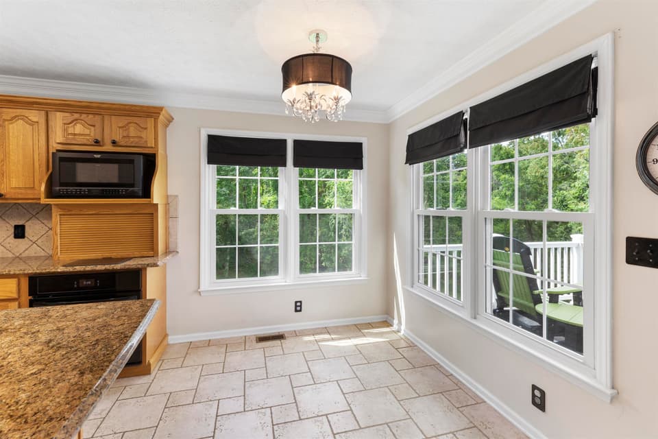 2285 Lubna Drive, photo 16 of 40