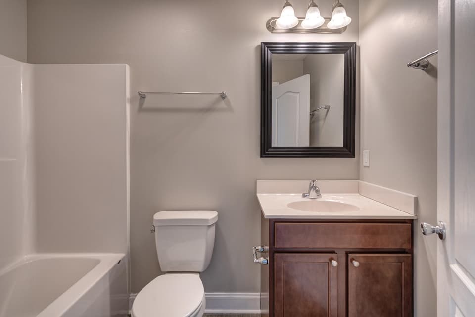 430 Twisted Oak Drive NW, photo 16 of 23