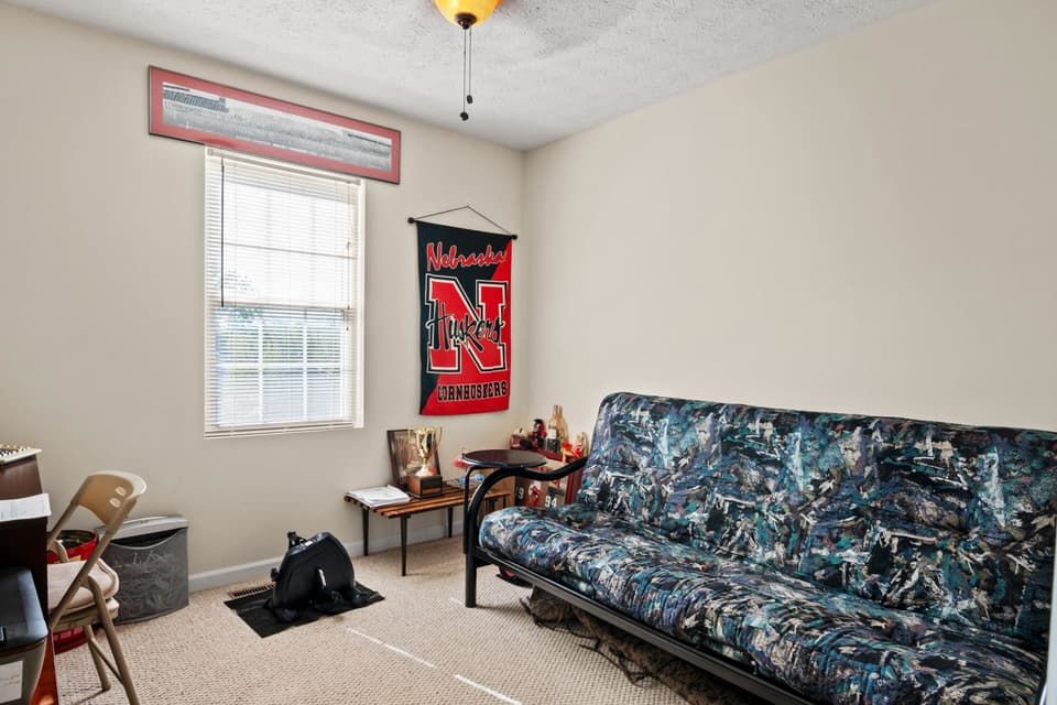 700 Warren Court, photo 24 of 40