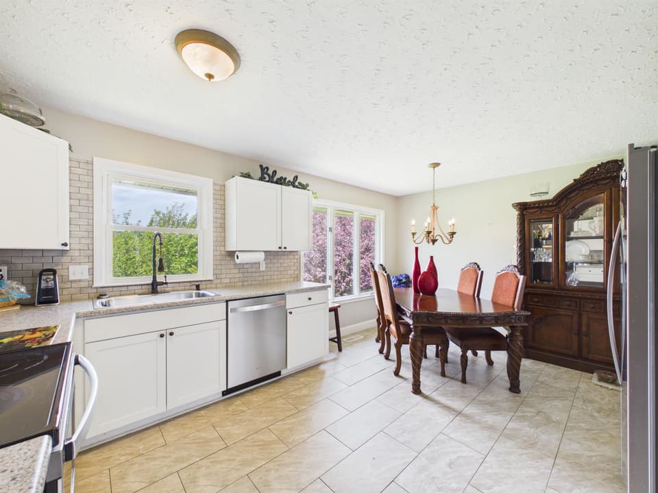 85 Wades Lane, photo 14 of 40