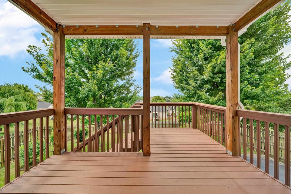 135 Wistaria Drive, photo 31 of 40