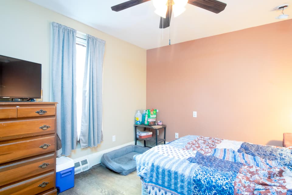 855 E Main St, photo 11 of 35