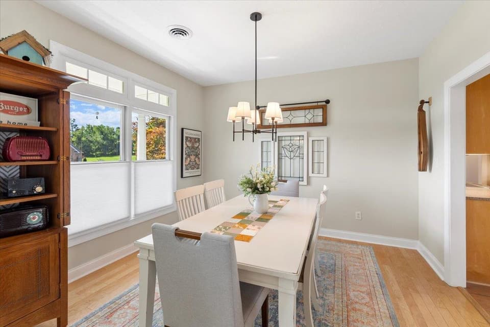 2120 Knoll Crest Drive, photo 21 of 40
