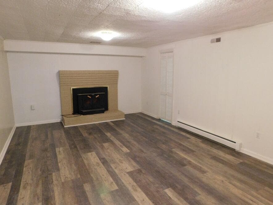 310 Hickory Dr SW, photo 19 of 30