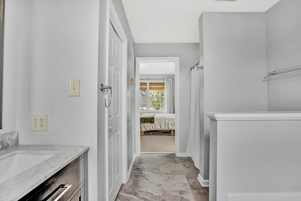 185 Howery Street, photo 28 of 40