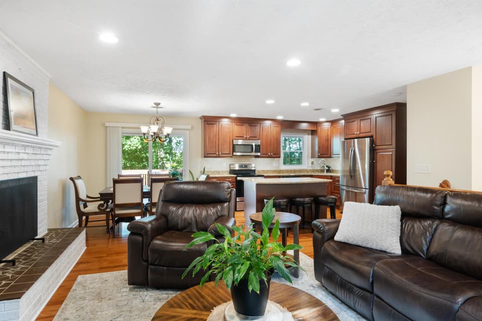 405 Tomahawk Drive, photo 14 of 40