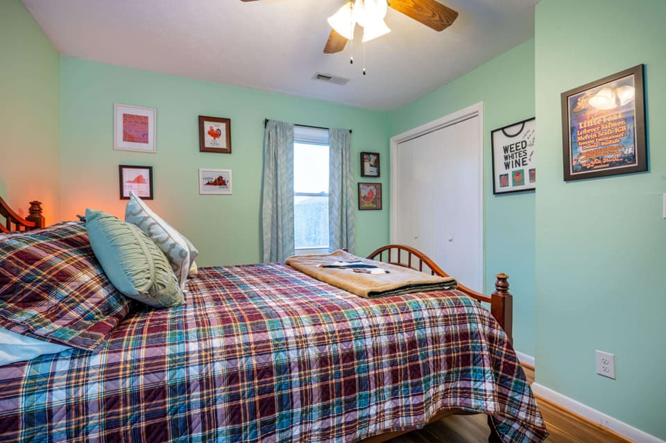 460 Mulberry Drive SW, photo 37 of 40