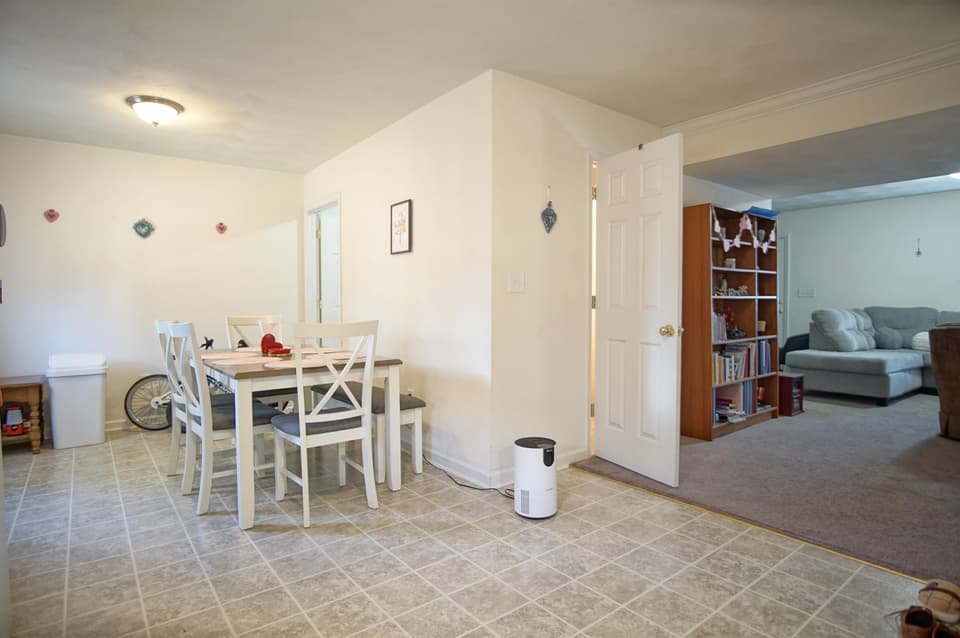 100 Salem Lane, photo 12 of 37