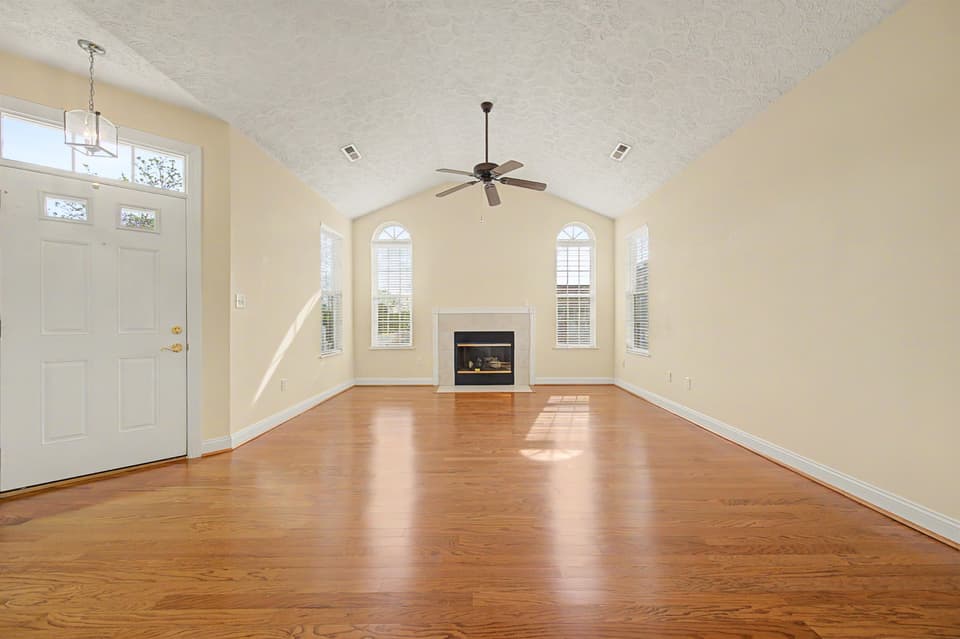 24 Patriot Way Unit 23, photo 8 of 40
