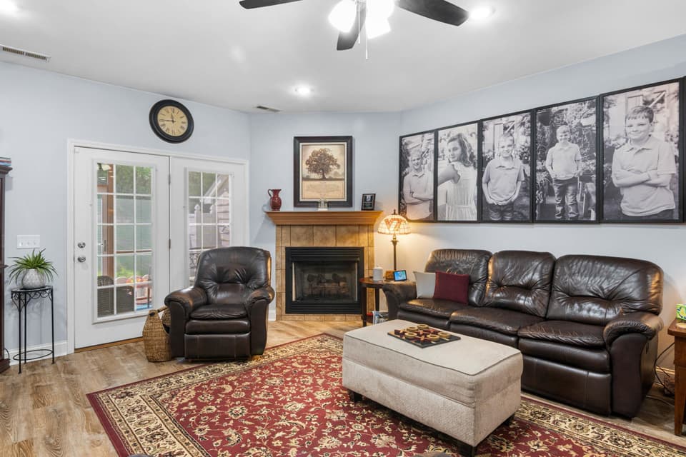300 Vinnie Avenue, photo 13 of 34