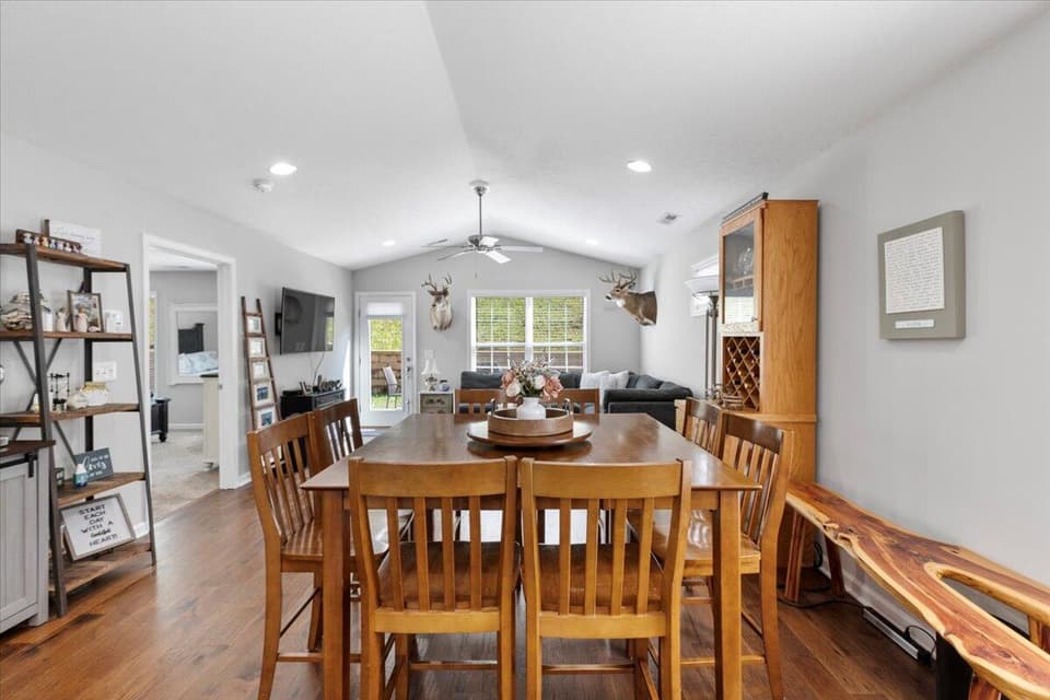 2195 Glade Drive SE, photo 19 of 38