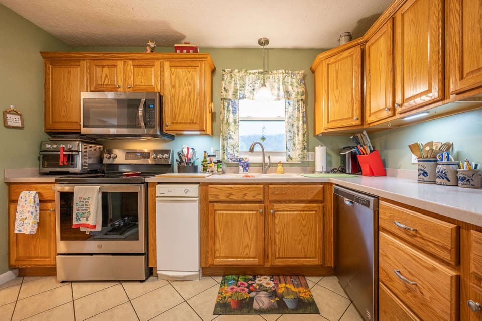 460 Mulberry Drive SW, photo 21 of 40