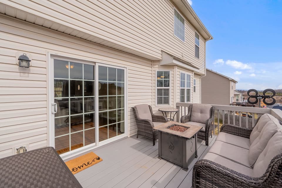 615 Keystone Drive, photo 8 of 40