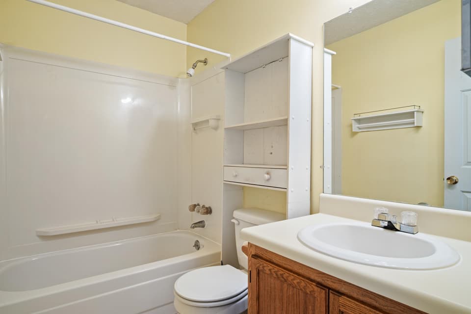1305 Chestnut Drive, photo 24 of 40