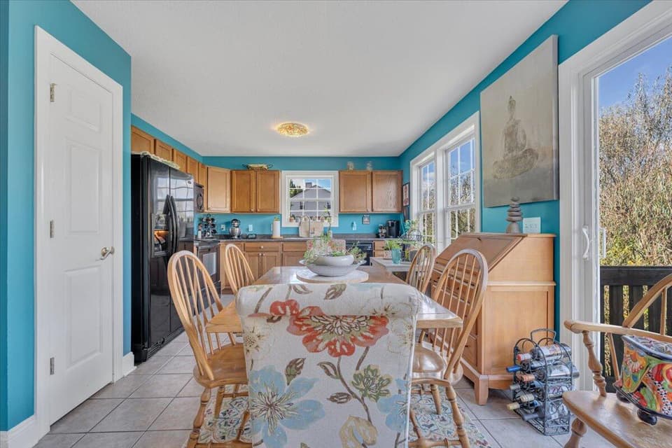 935 Oak Tree Boulevard, photo 7 of 32
