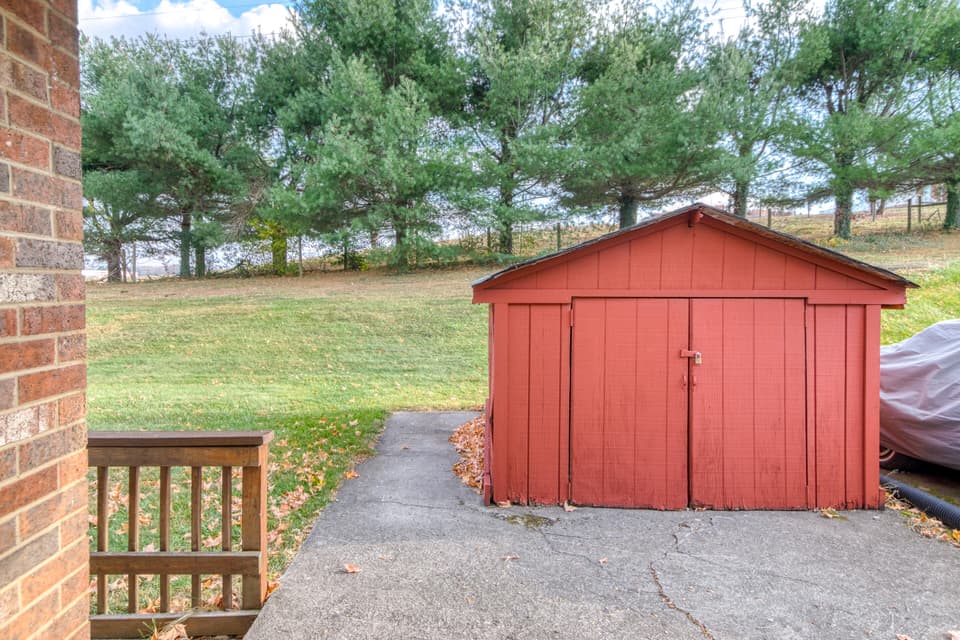 345 Maple Drive, photo 40 of 40