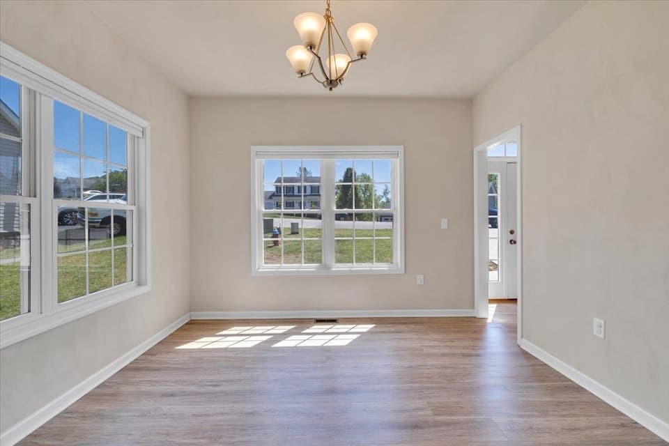 1140 Crosscreek Drive, photo 5 of 40