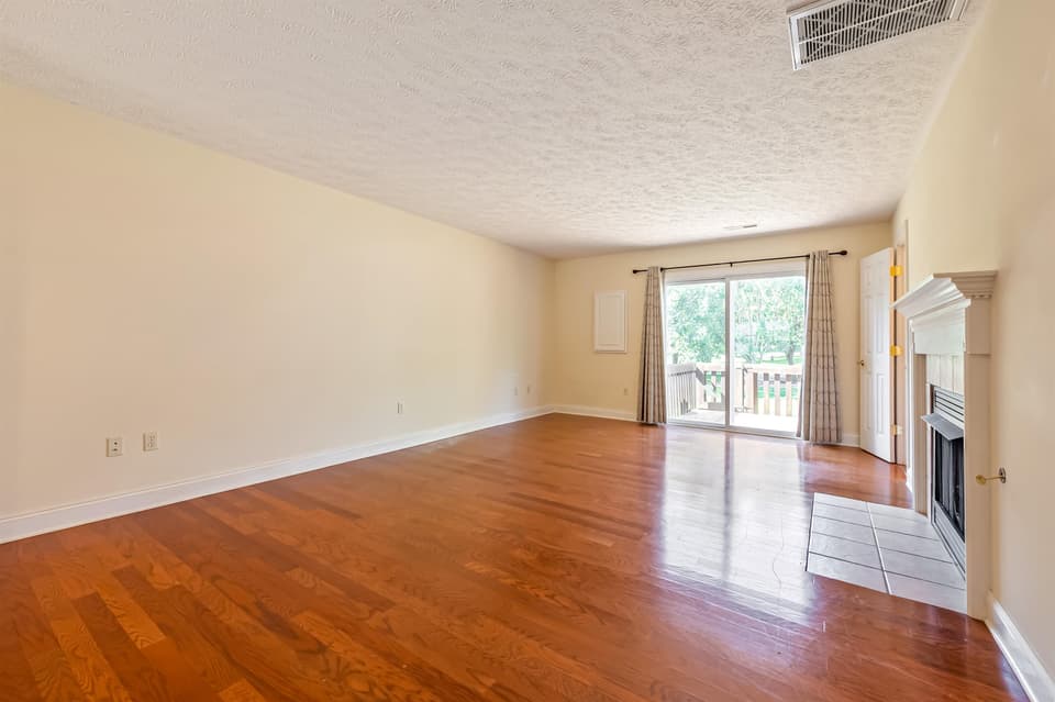 120 Blue Leaf Drive, photo 16 of 40