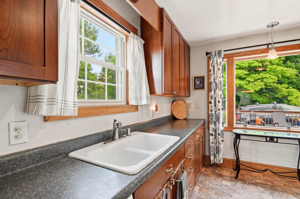 103 Ellett Drive SE, photo 22 of 40