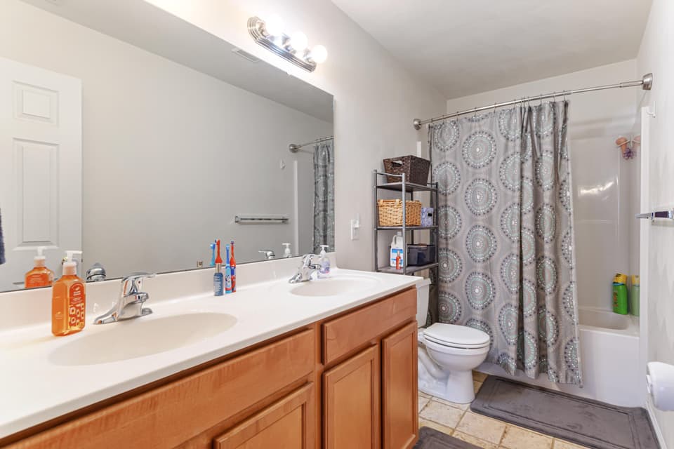 535 Keystone Drive, photo 25 of 40