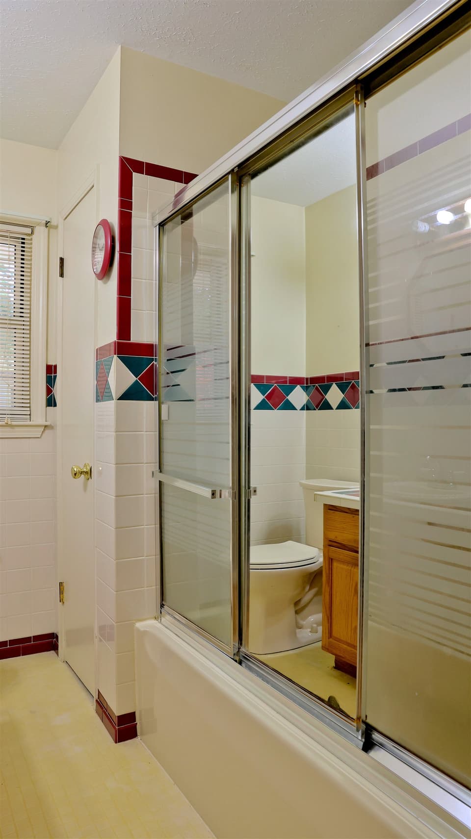 2611 Kings Court, photo 32 of 40