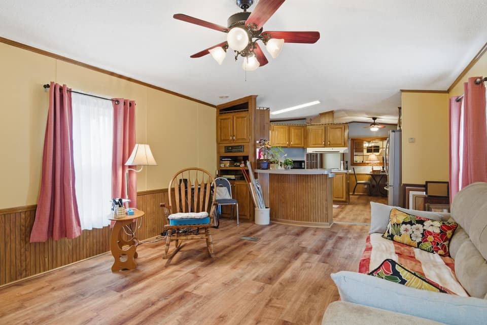1516 Gunston Road, photo 14 of 40
