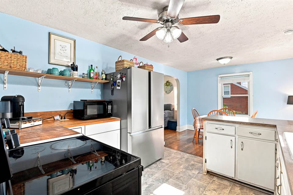 105 Ellett Drive SE, photo 15 of 37