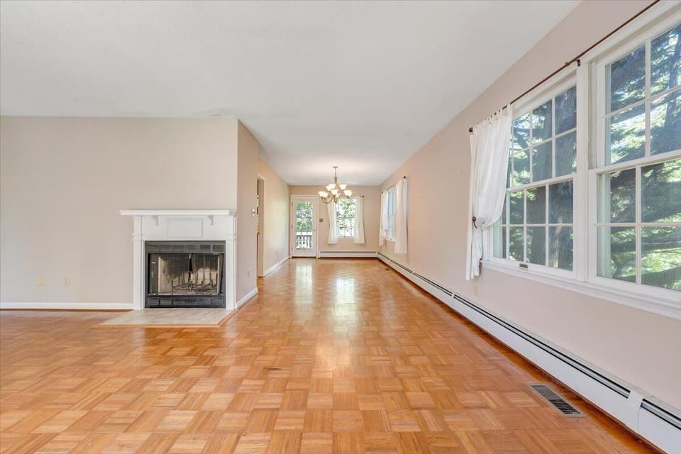 765 W Main Street, photo 9 of 40