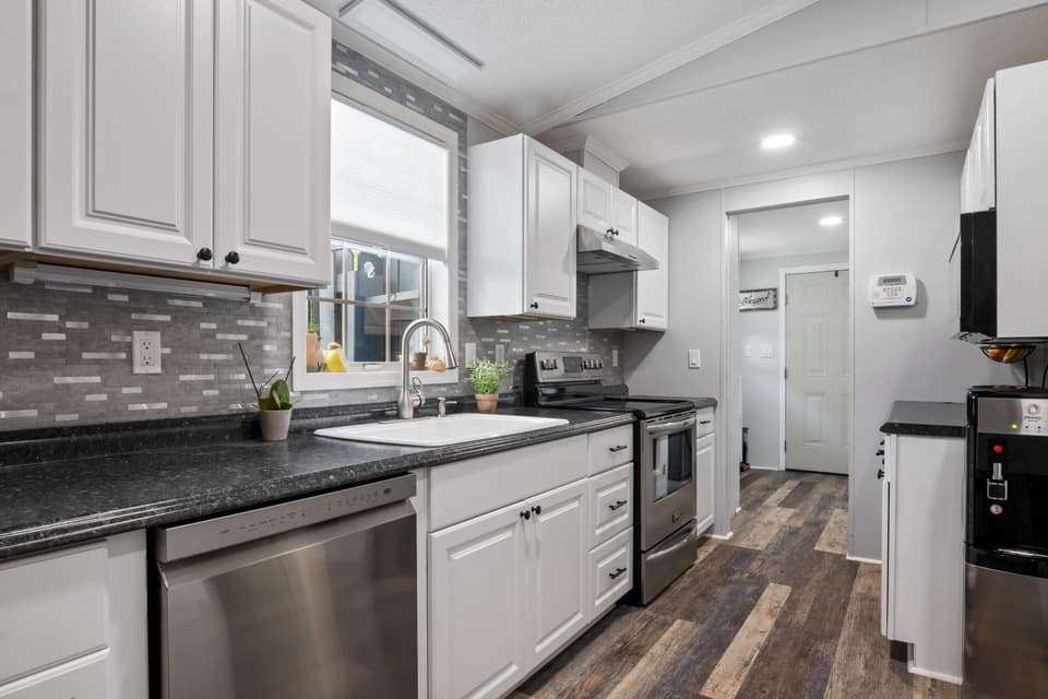 1650 Blair Street, photo 13 of 40