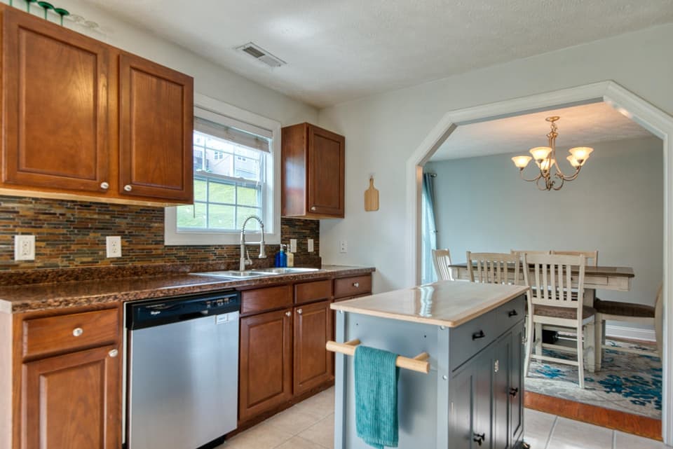 40 Little John Circle NE, photo 17 of 40