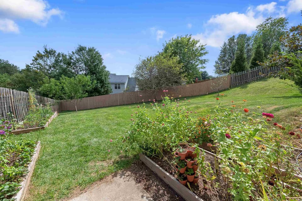 1400 Sleepy Hollow Road, photo 40 of 40