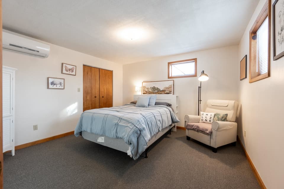 225 Pelham Lane, photo 35 of 40