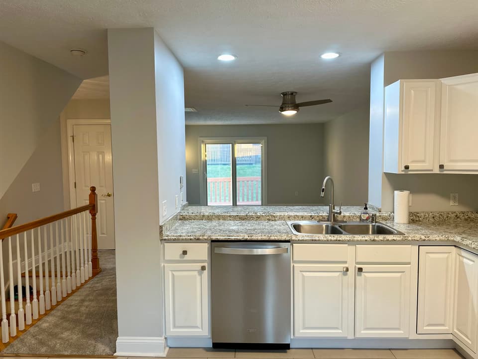 800 Oak Tree Boulevard, photo 23 of 40